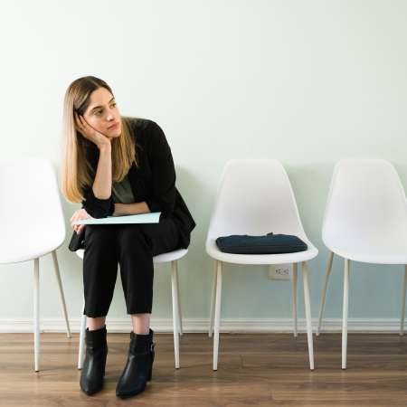 60 000 postes d'ingénieurs vacants : et si le problème c'était le CDI ?