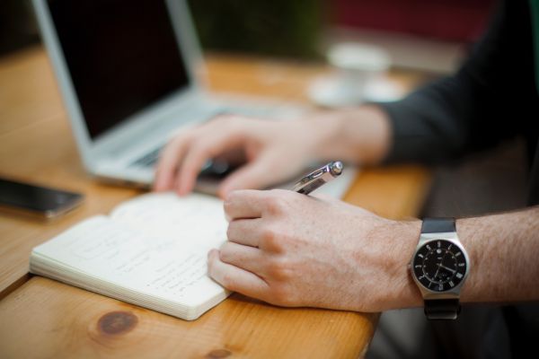 Consultant freelance en finance : missions, TJM et conseils pour 2025