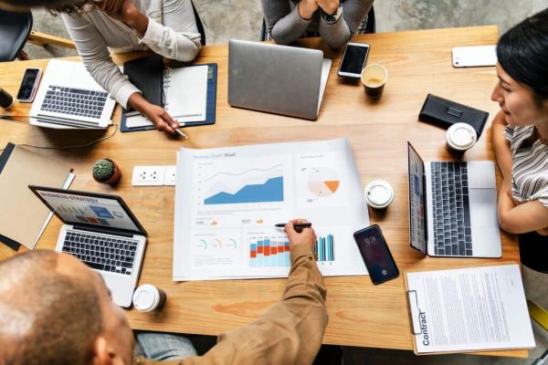 Capitaliser avec un consultant indépendant : mythe ou réalité ?