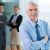 Manager de transition ou recrutement : quelle solution face aux départs de seniors ?